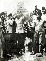 Sikhs protesting against anti-Sikh riots